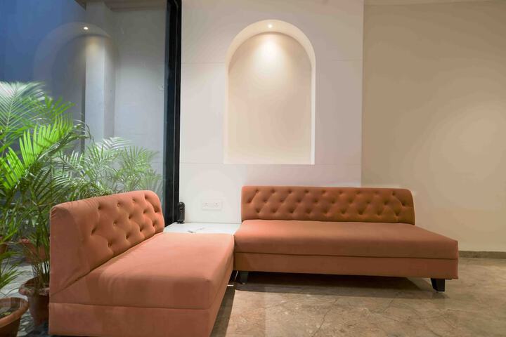 Hotel Interior 7 of 33