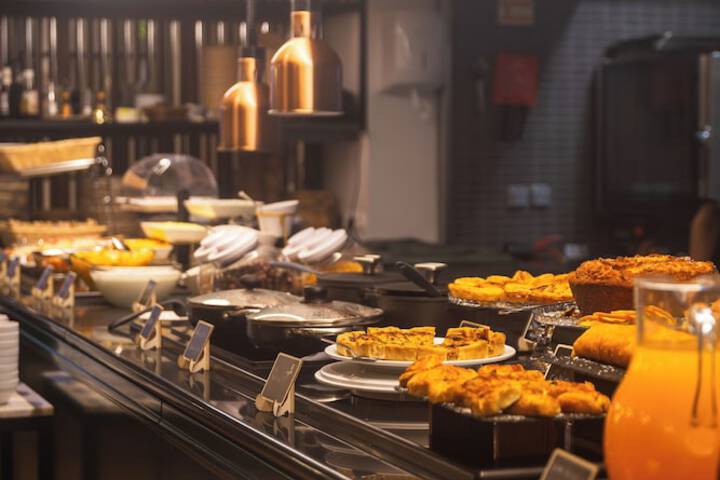 Dining 64 of 84