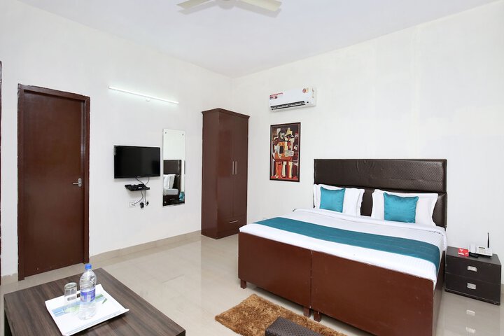 Room 18 of 20