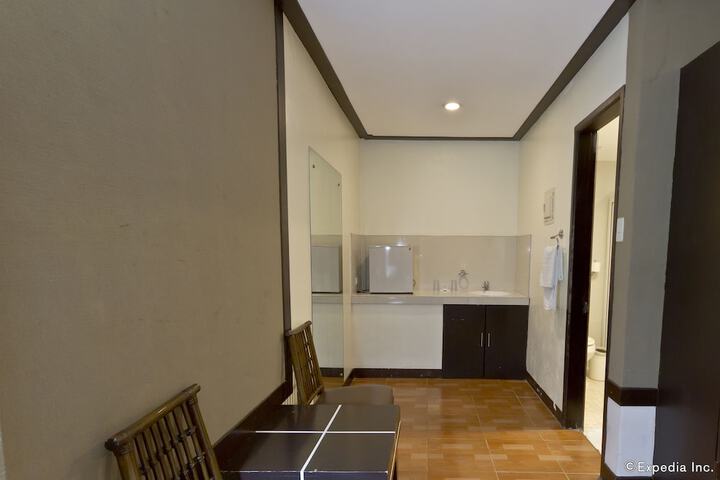 Room 18 of 68
