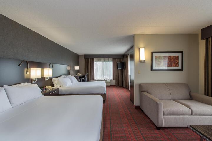 Suite King Size Bed (12 of 16)