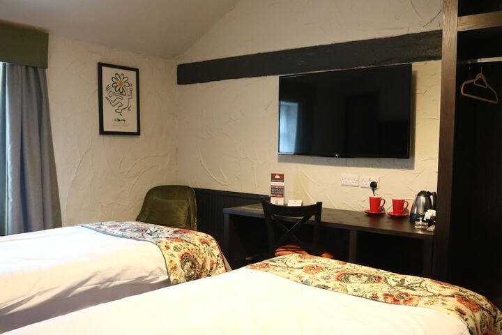 Room 14 of 43