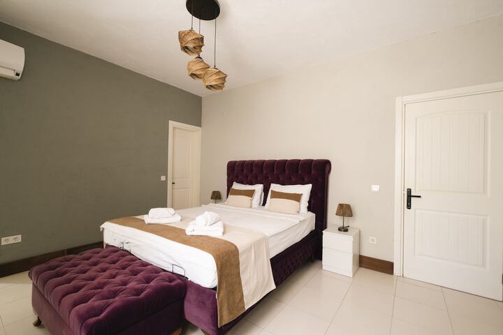 Room 52 of 58