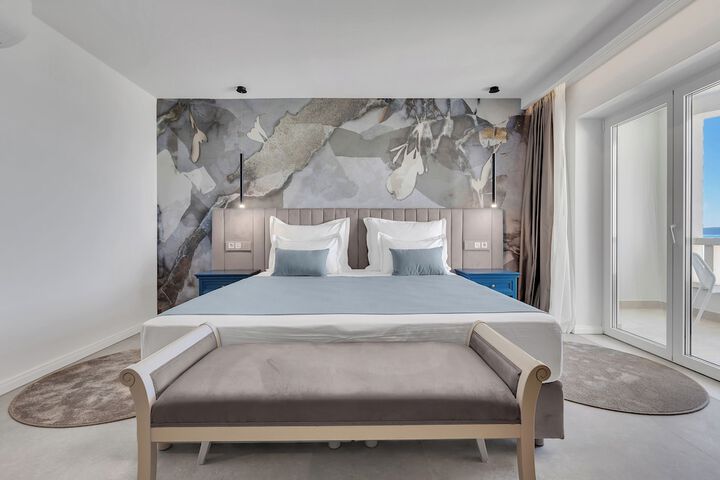 Room 7 of 38