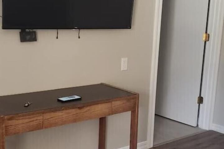 Room 9 of 35