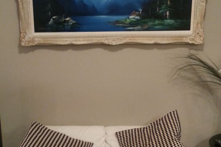 Room 8 of 82