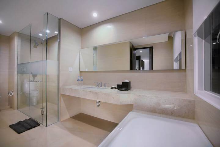 Room 15 of 27