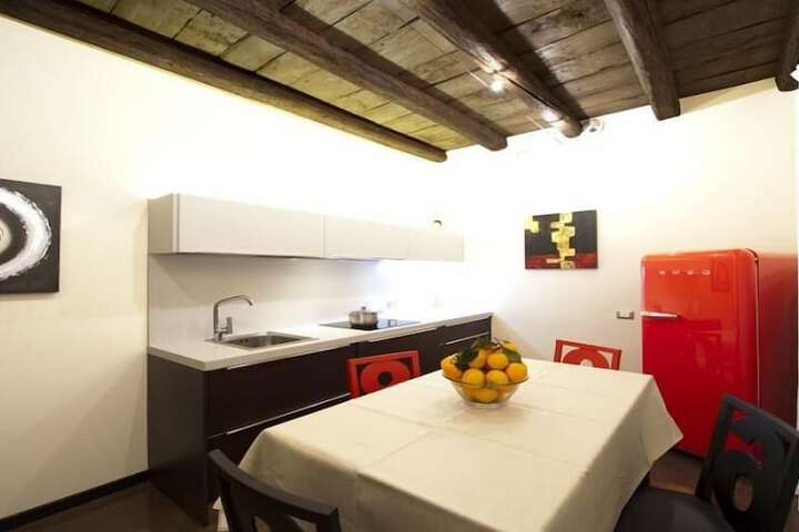 Room 15 of 34