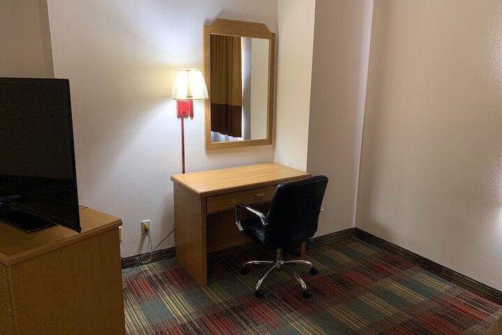 Room 19 of 26