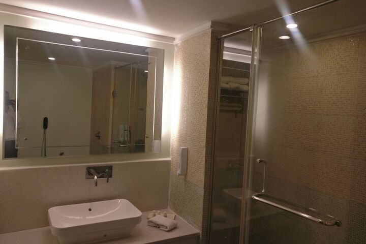 Room 38 of 110