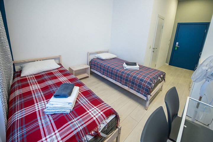Room 8 of 25