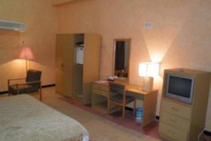 Room 1 of 5
