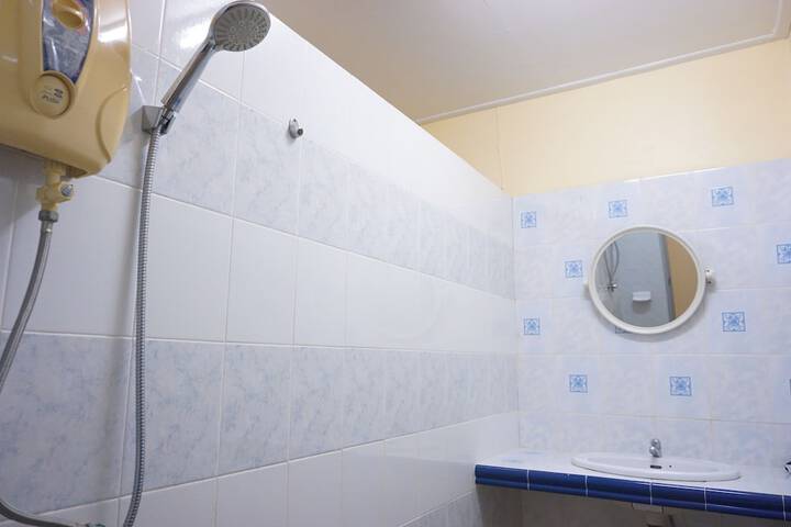 Room 27 of 44