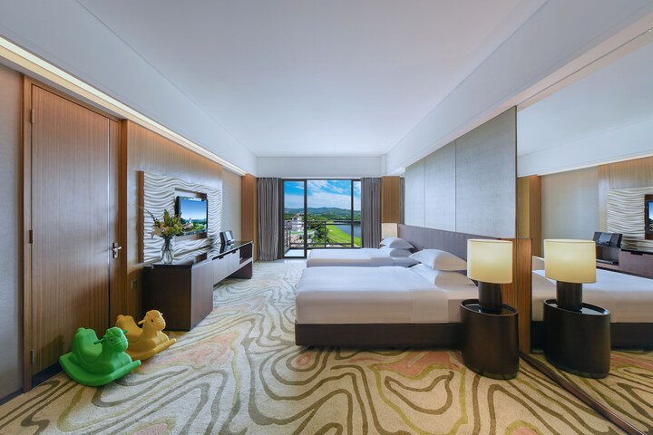 Room 17 of 151