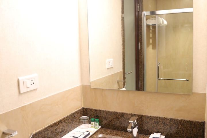 Room 55 of 150