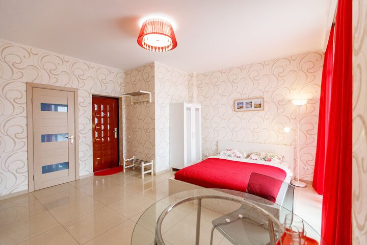Room 3 of 64