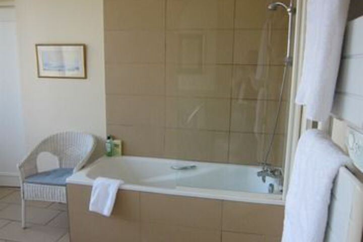 Room 8 of 45