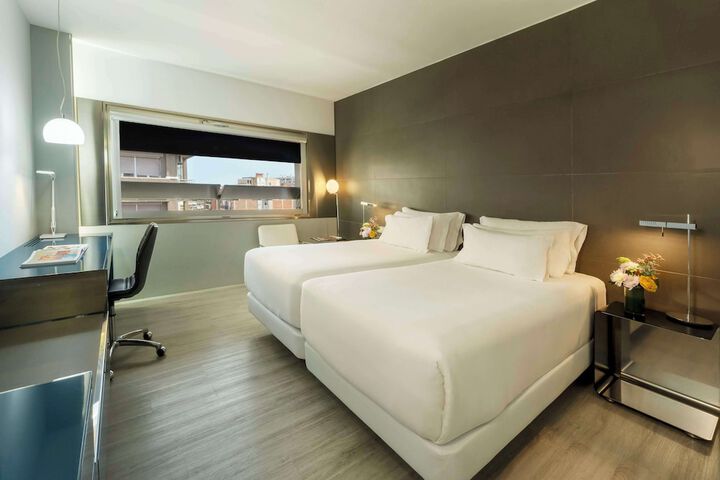 Room 8 of 49