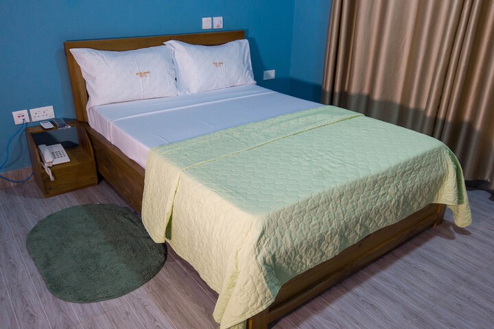 Room 3 of 4