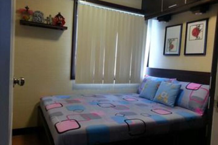Room 25 of 103