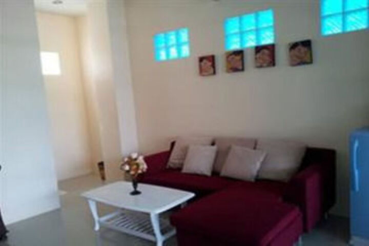 Room 9 of 14