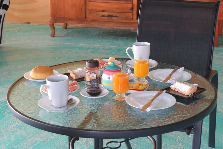 Breakfast/Coffee Service 15 of 40