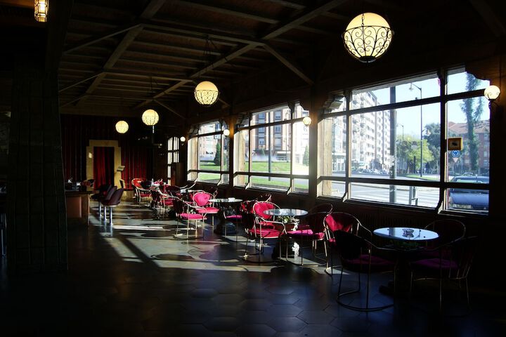Dining Photos