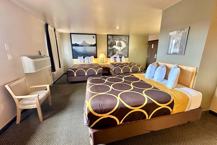 Room 18 of 46