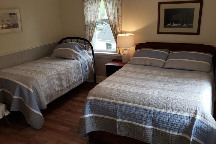 Room 46 of 215