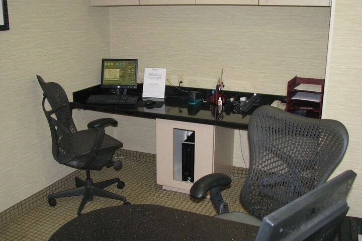 Business Center 35 of 38