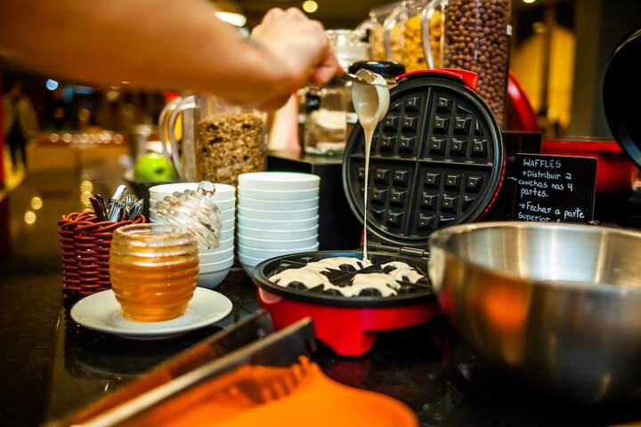 Breakfast/Coffee Service 21 of 31