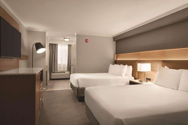 Room 9 of 26