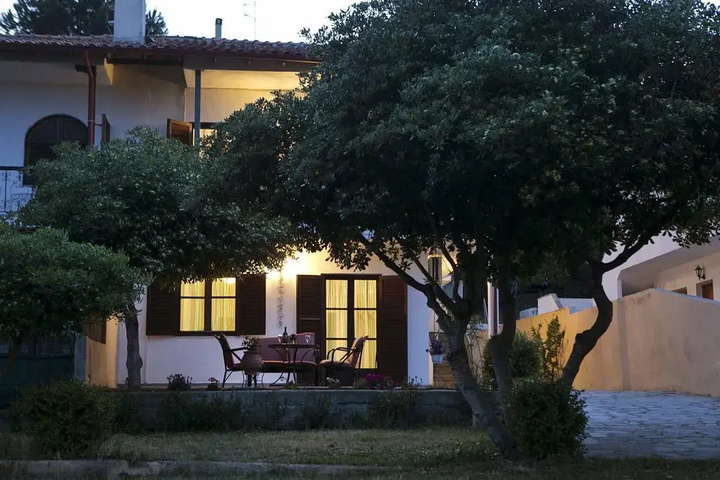 Neria Summer Houses