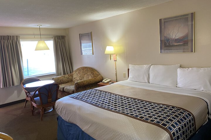 Room 8 of 20