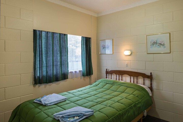 Room 7 of 19
