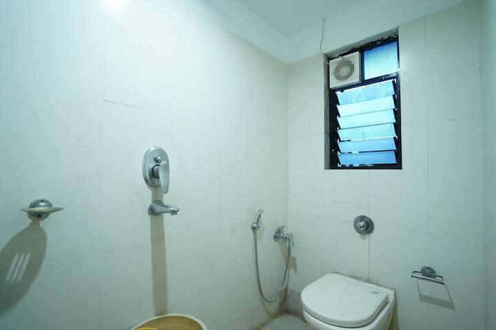 Room 20 of 53
