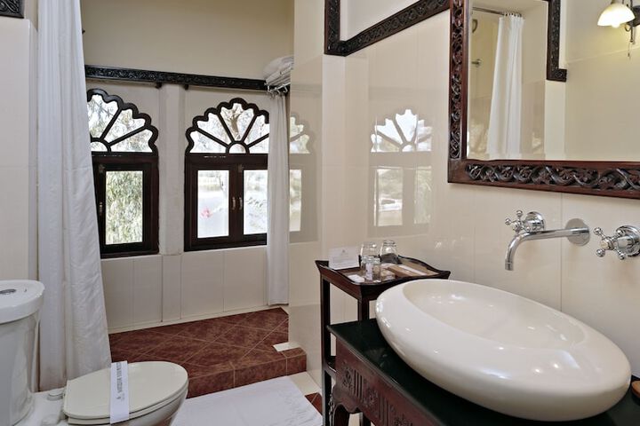 Clean Restrooms