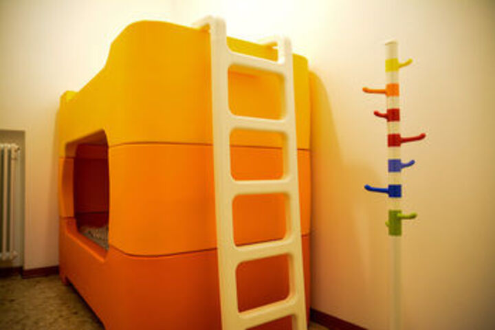 Room 6 of 17