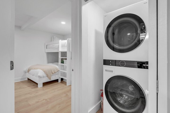 Room 55 of 191