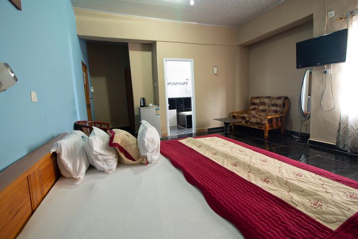 Room 7 of 34