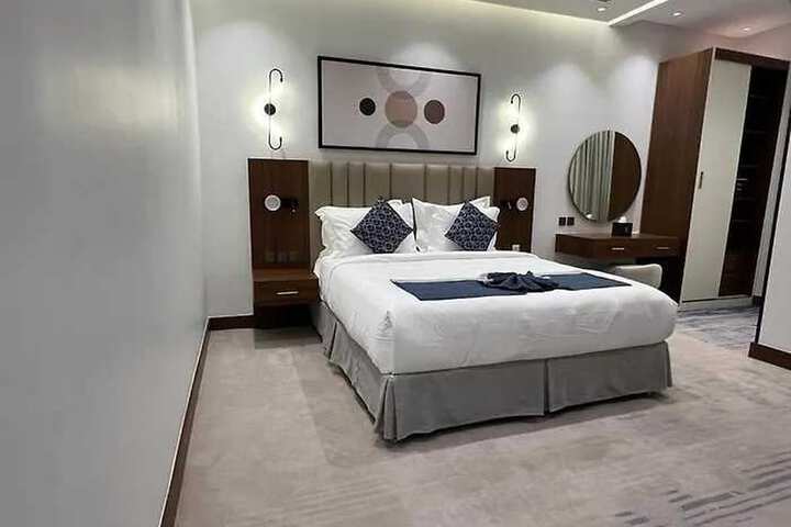 Room 15 of 44