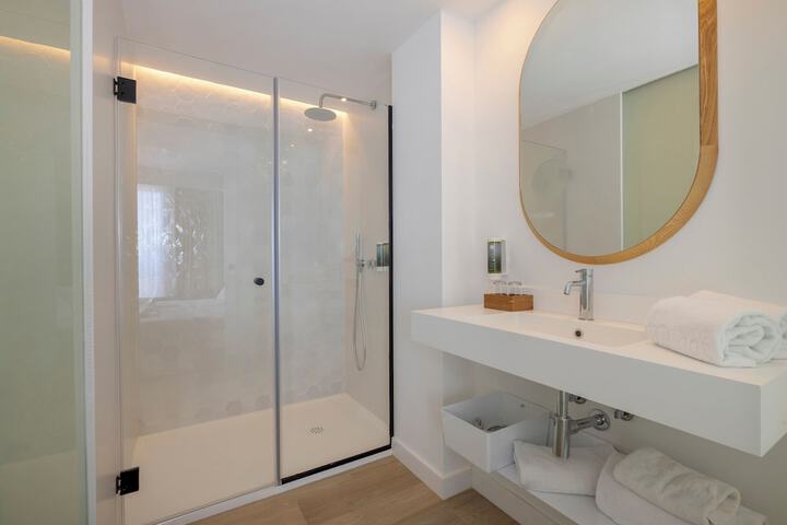 Bath Interior