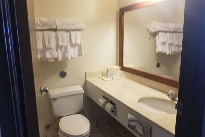 Room 25 of 42