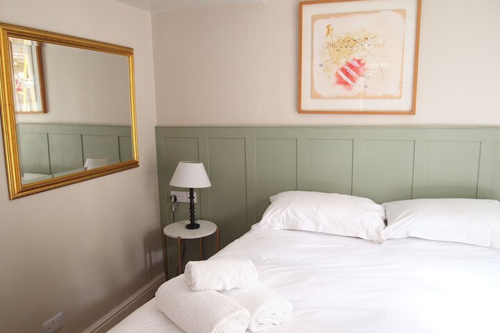 Room 8 of 46