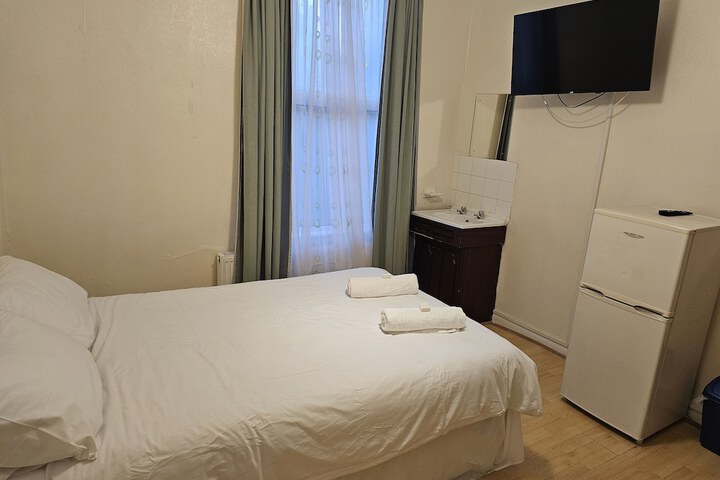 Room 19 of 64