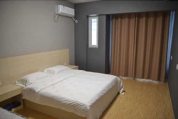 Room 20 of 26