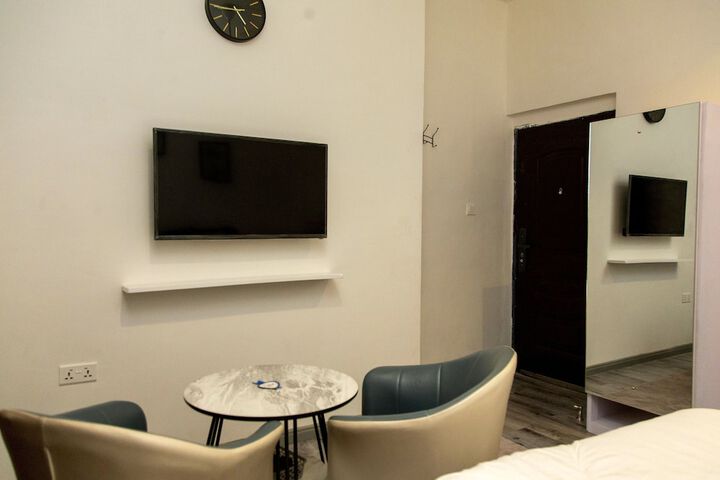 Room 47 of 77
