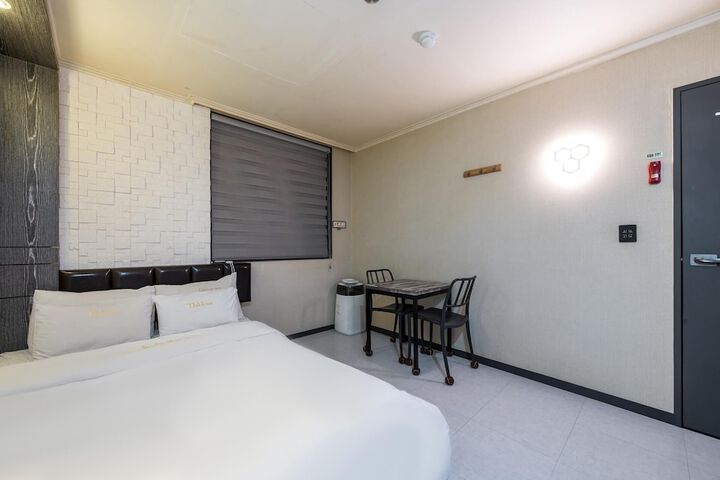 Room 65 of 118