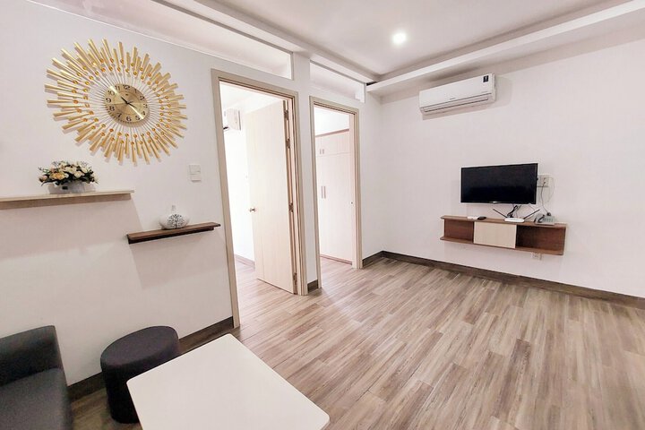 Room 12 of 27