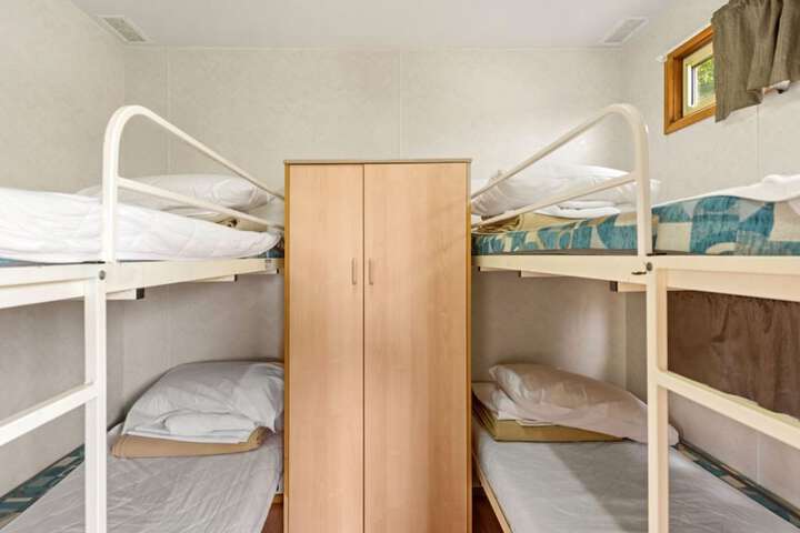 Room 13 of 131